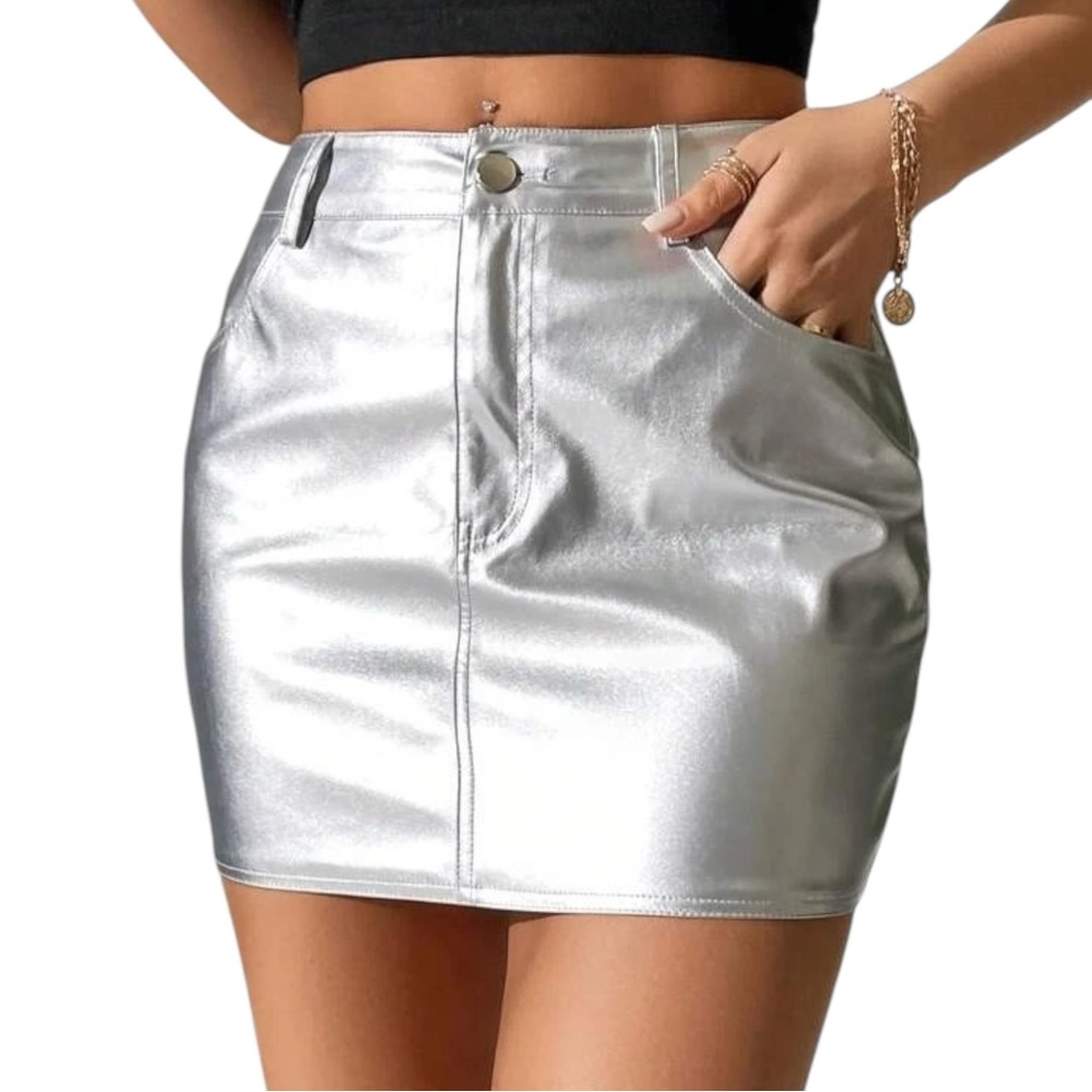 Women's vegan leather, metallic, silver, mini skirt, SZ S